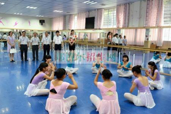 四川师范大学幼师学校怎么样