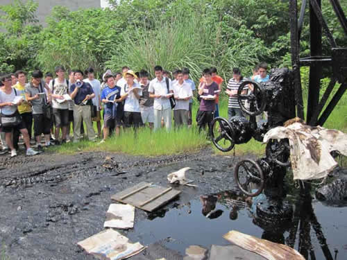 南充邮电工业学校2019-油气采输招生(中专+大专)