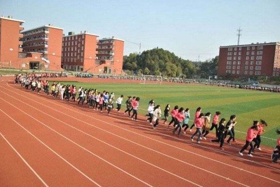 四川卫生学校招生老师QQ及电话