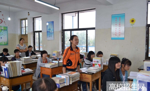 雅安幼师学校