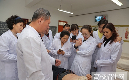 眉山卫生学校